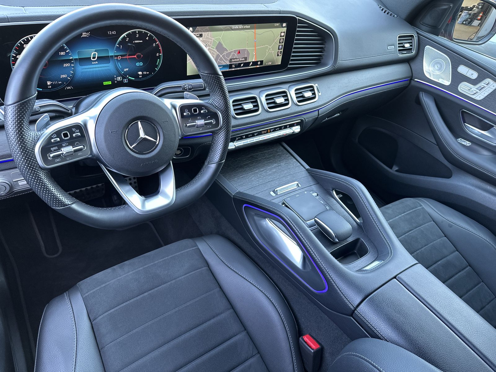 Fahrzeugabbildung Mercedes-Benz GLE 350de 4Matic AMG-Line NAV+LED+360°+DISTRONIC