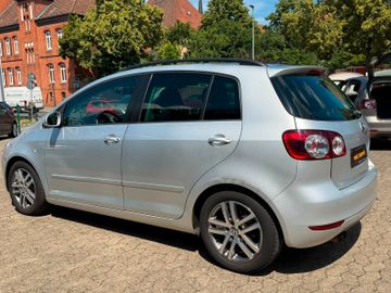 Volkswagen Golf - 8