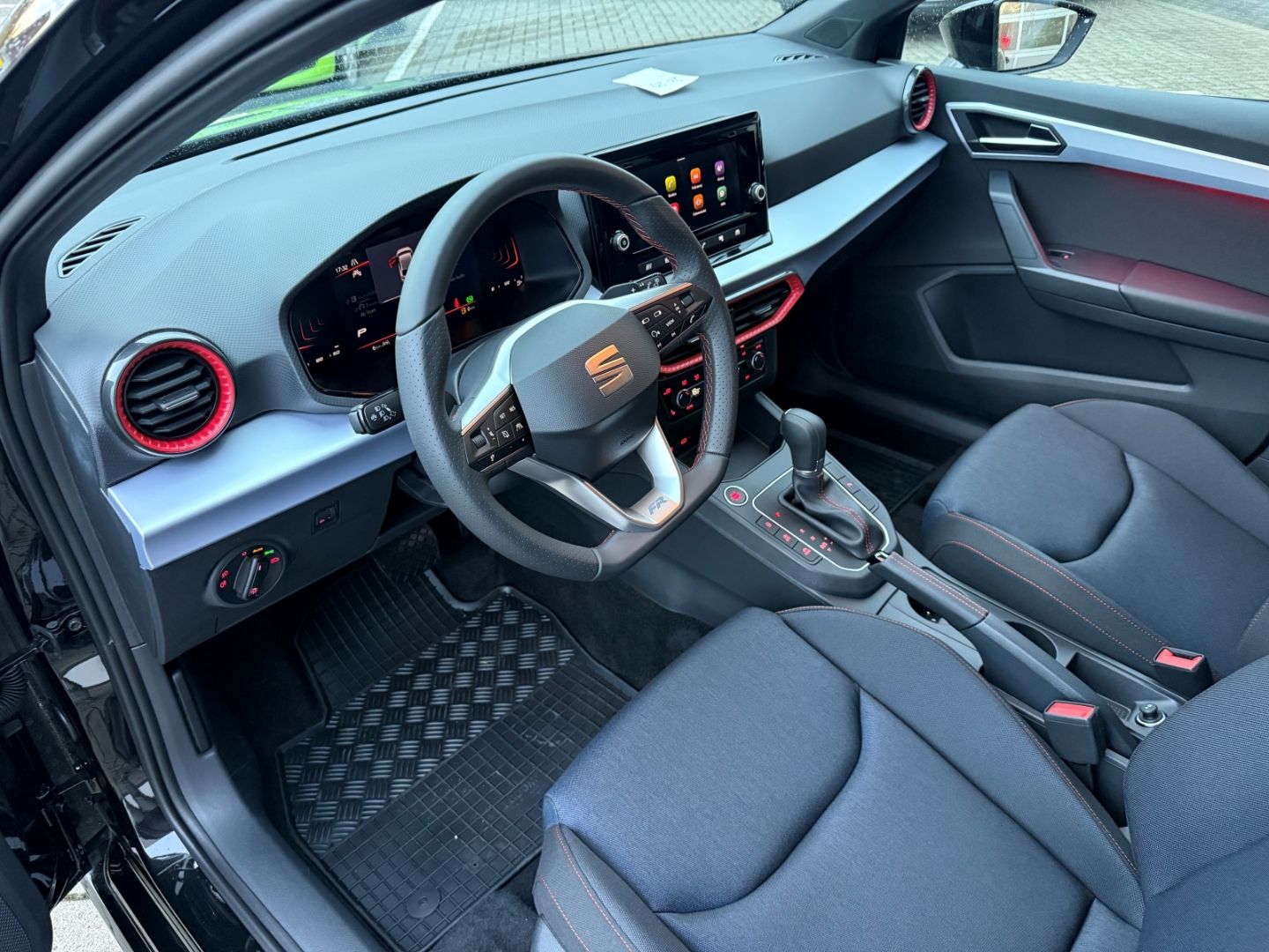 SEAT Ibiza FR Digitales Cockpit LED ACC CarPLay Fahre - Image 12