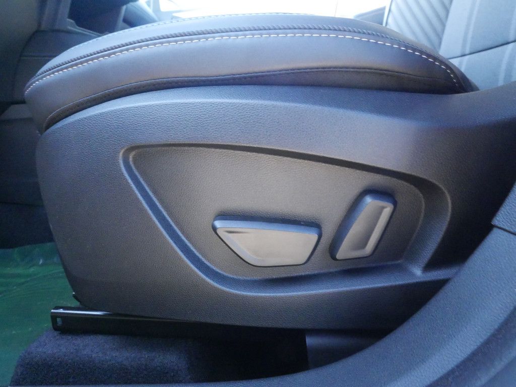 Fahrzeugabbildung Renault Captur Esprit Alpine E-Tech Full Hybrid 145