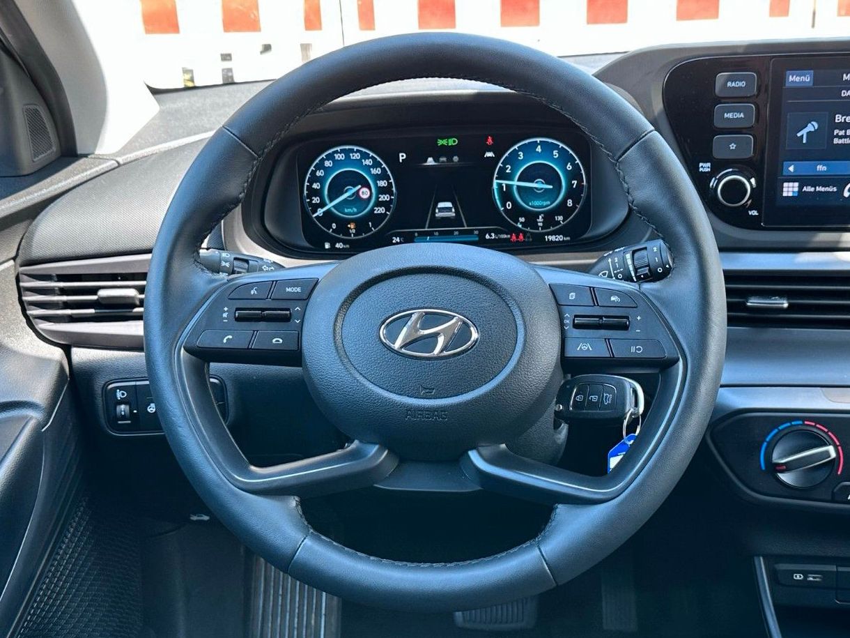 Fahrzeugabbildung Hyundai i20 Edition 30 Automatik