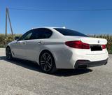 BMW M550i xDrive A, Sportpaket, LED, HeadUp, - BMW M550 mit Schiebedach