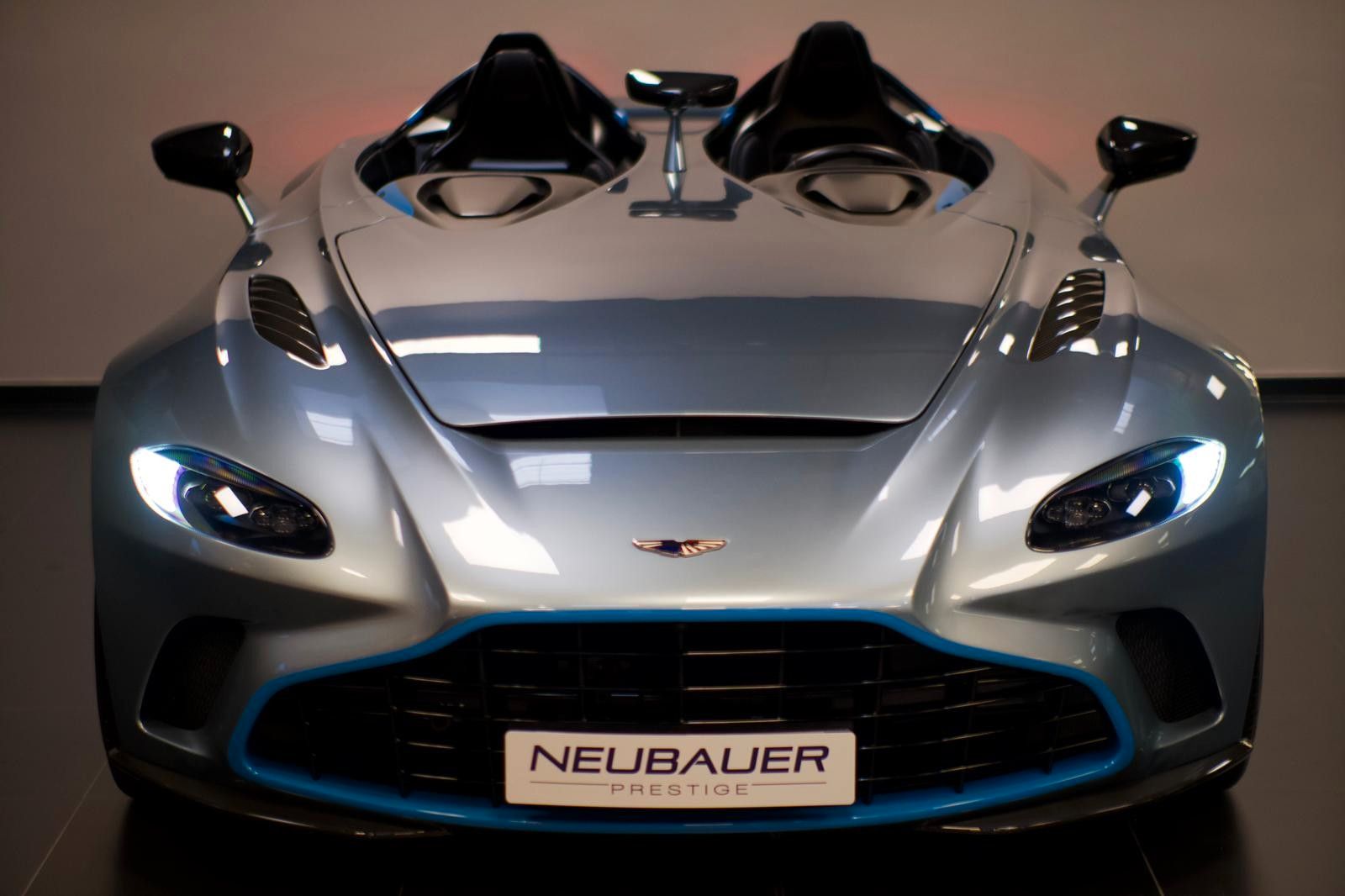 Aston Martin V12 Speedster - Top Gun Maverick imagem 3