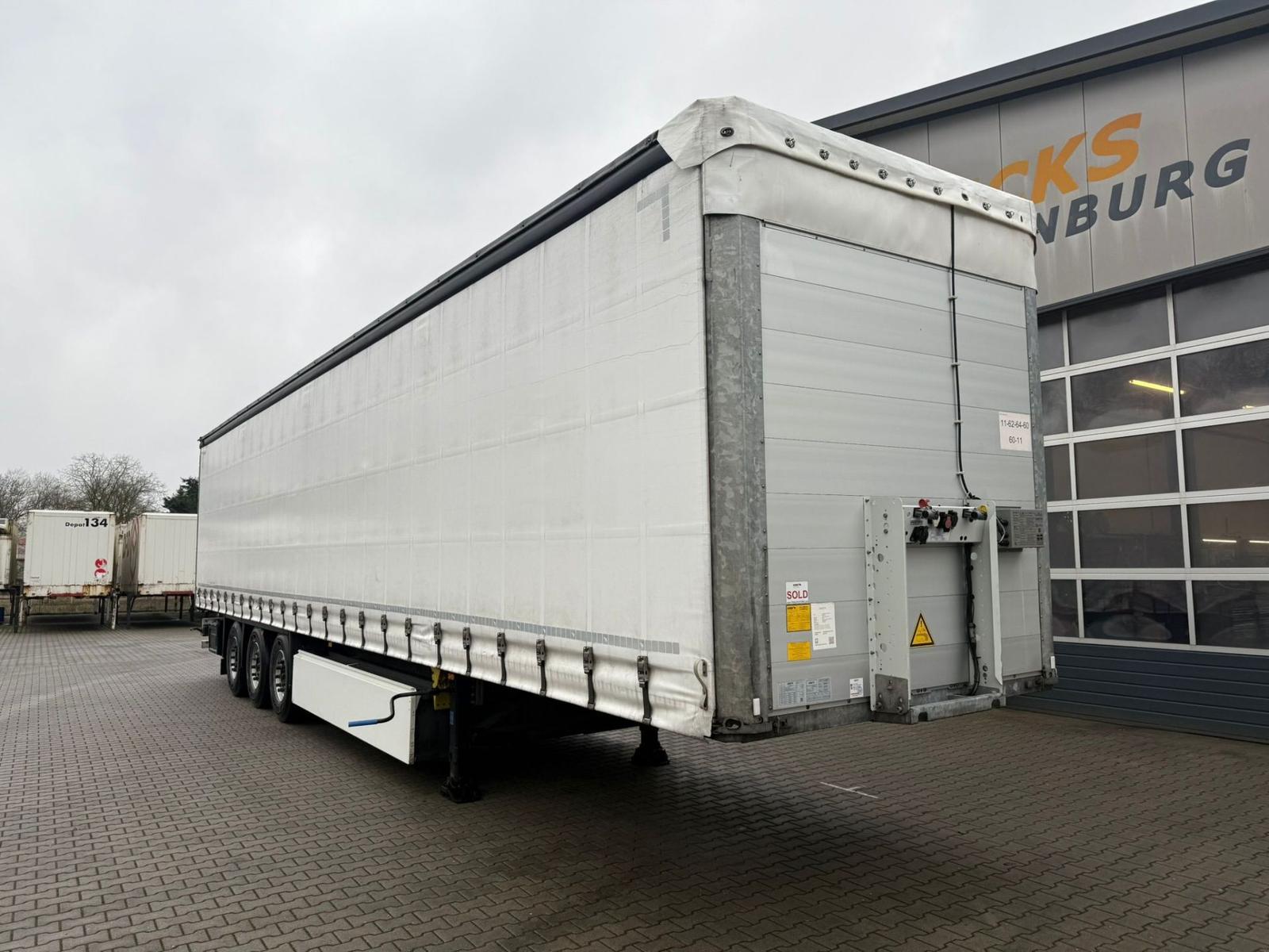 Schmitz Cargobull Plane /  RSAB / 2x Lift / Reifen Neu! / Pal.K.