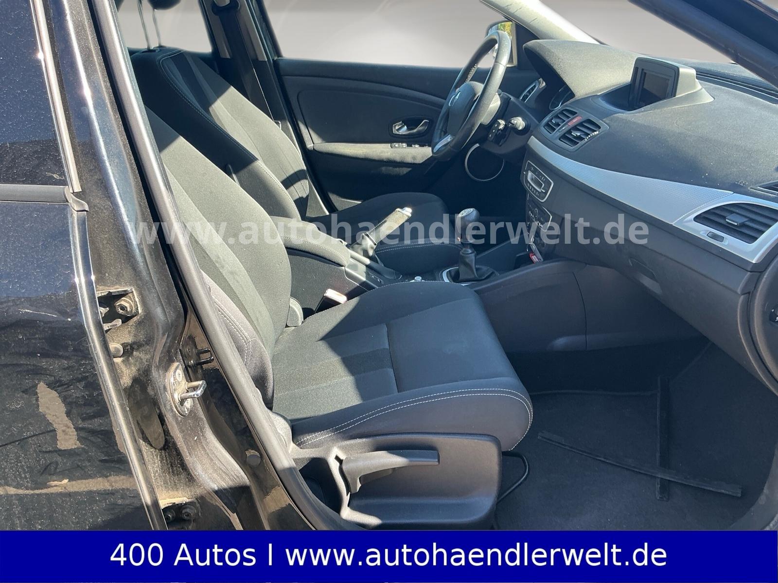 Renault Megane 2011 — photo 13