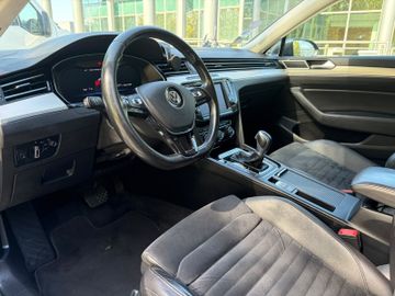 Volkswagen Passat - 7