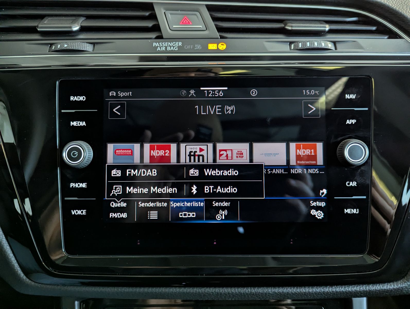 VW Touran 2.0 DSG R-Line High. Pano 7-Si IQ.Dri AHK - Image 38