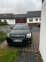 Toyota Avensis T25 2.2 D-CAT 1 Jahr TÜV FE... - Toyota Avensis T25 mit Diesel-Antrieb