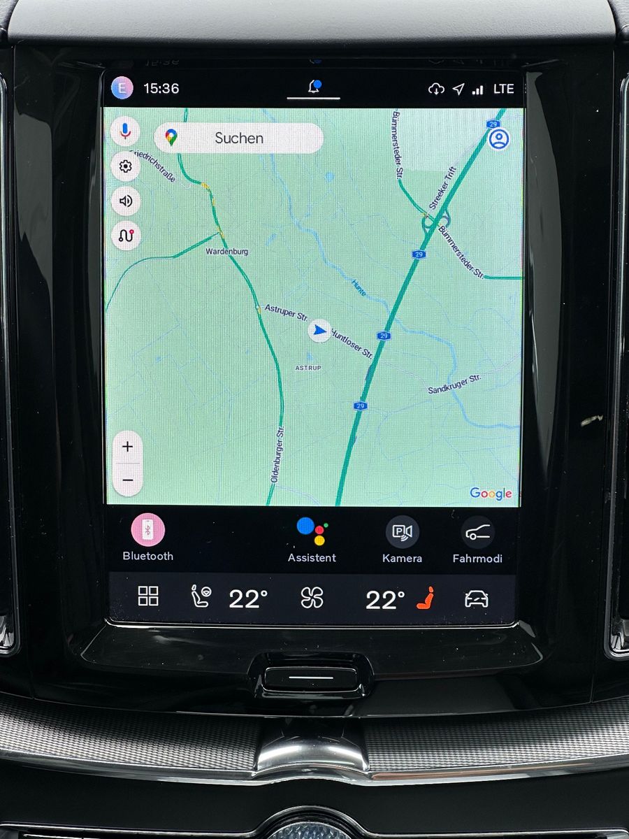 Fahrzeugabbildung Volvo XC60 B5 B AWD Ultimate Dark LED+PANO+AHK+STHZ