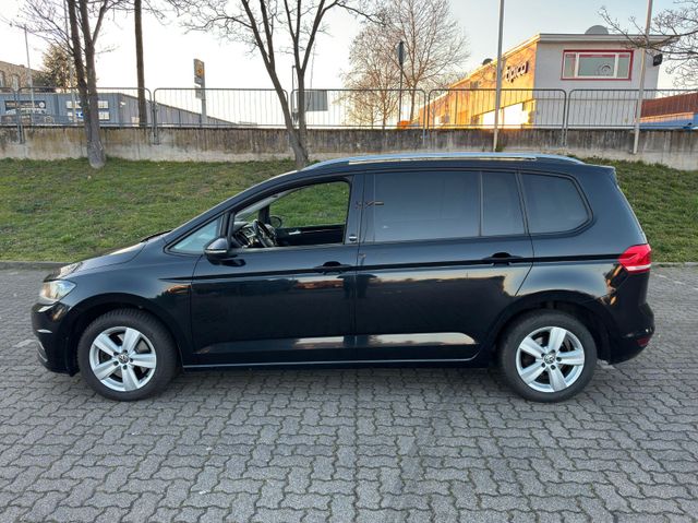 Volkswagen Touran Sound Automatik Standheizung PDC Euro 6