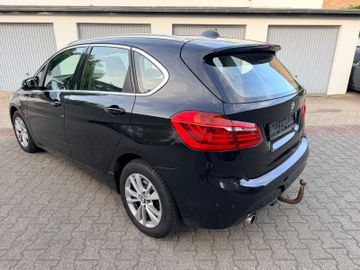 BMW 218 - 4