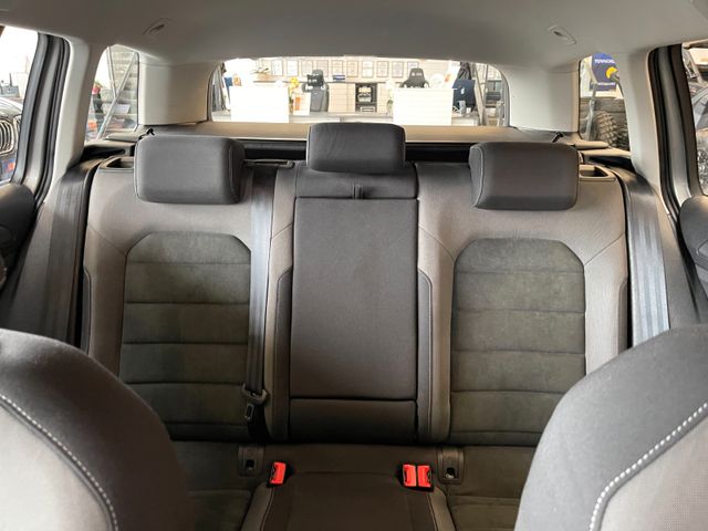 Volkswagen Golf VII Variant *ACC*NAVI*SHZ*PDC*LED*TOUCH*