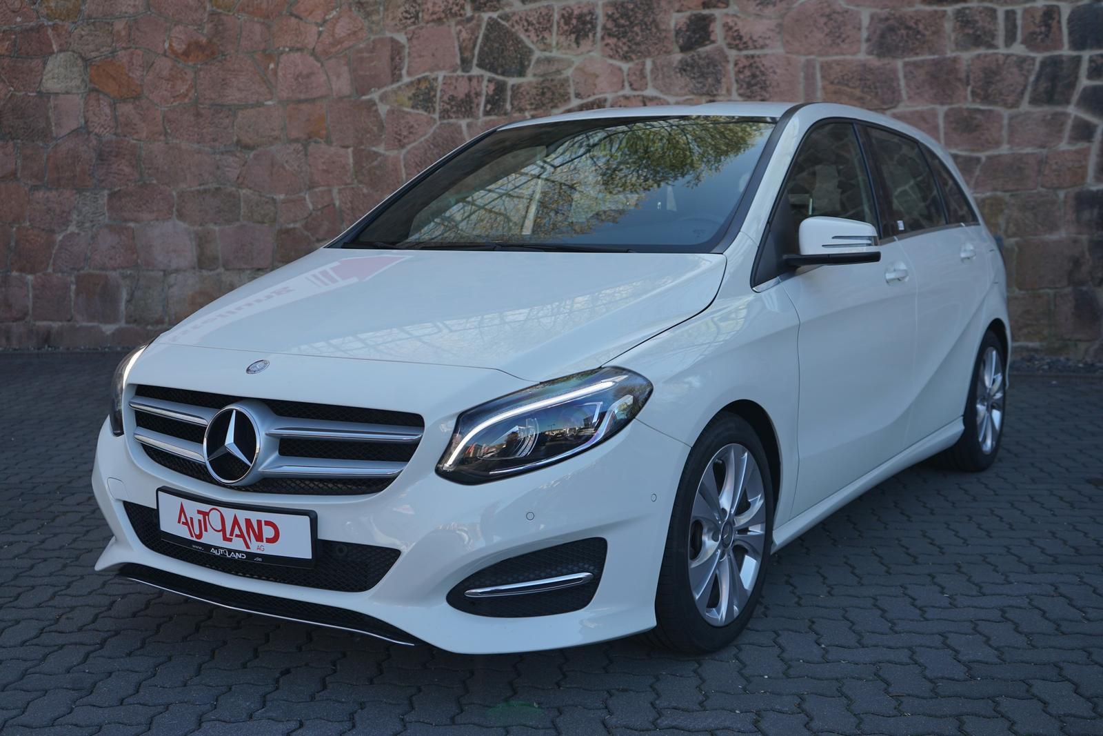Mercedes-Benz B200 Urban LED Klima Navi Sitzheizung PDC AHK