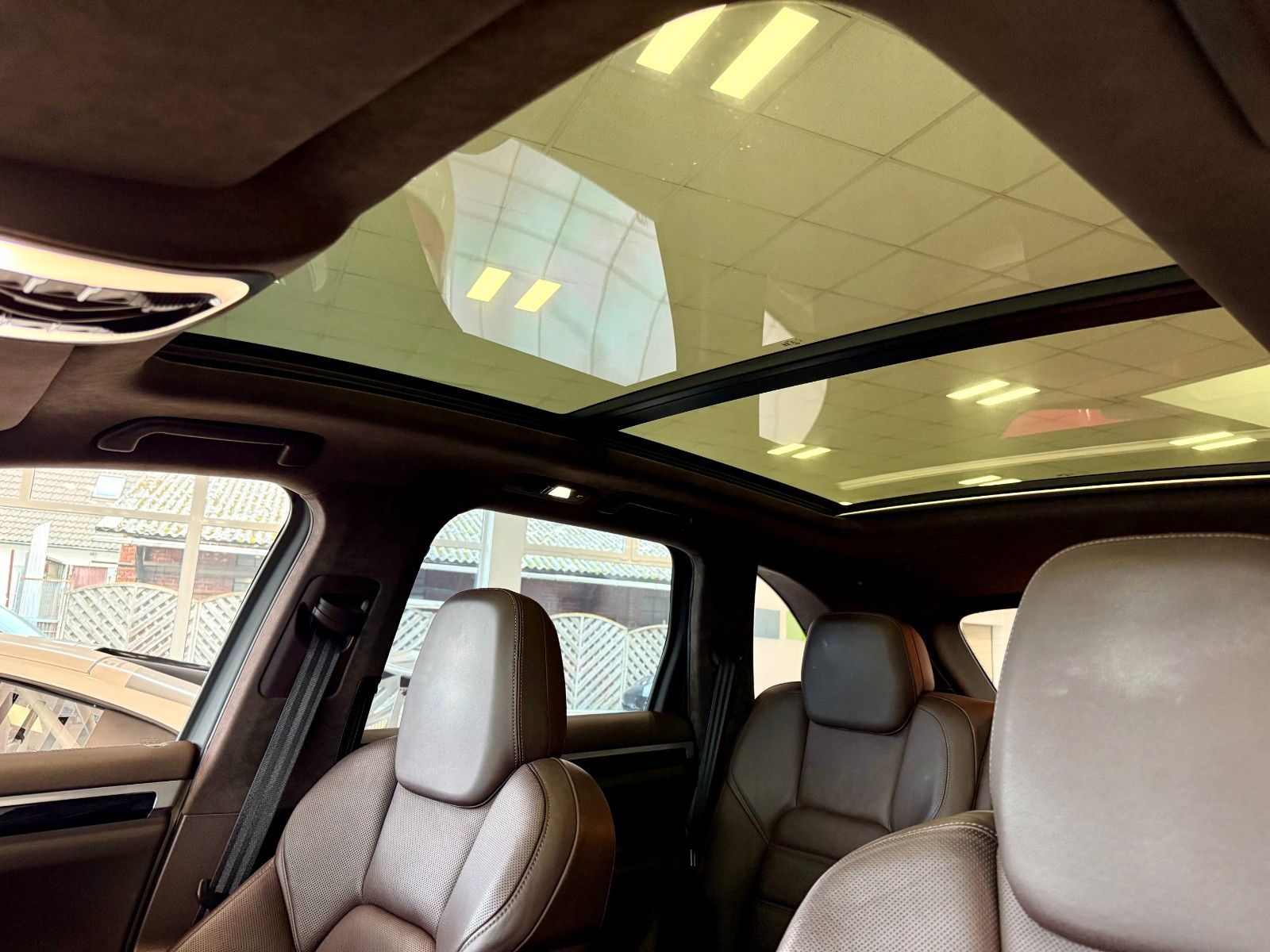 Fahrzeugabbildung Porsche Cayenne Turbo Luftfederung/ Panorama/AHK/21Zoll