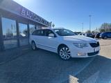 Skoda Superb 2.0 TDI DSG Combi Elegance*BI-XENON*SHZ*