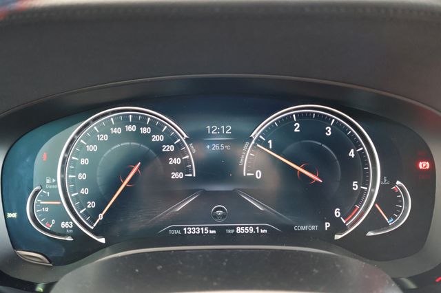 BMW 520d Touring Luxury Line Pano ACC HUD 360Kamera