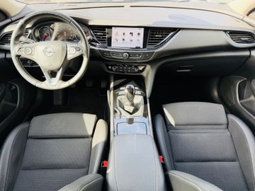 Opel Insignia - 11