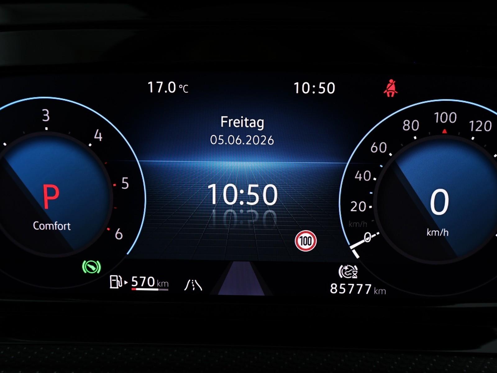 Volkswagen Golf VIII 2.0 TDI R-Line Navi Kamera, миниатюра 7