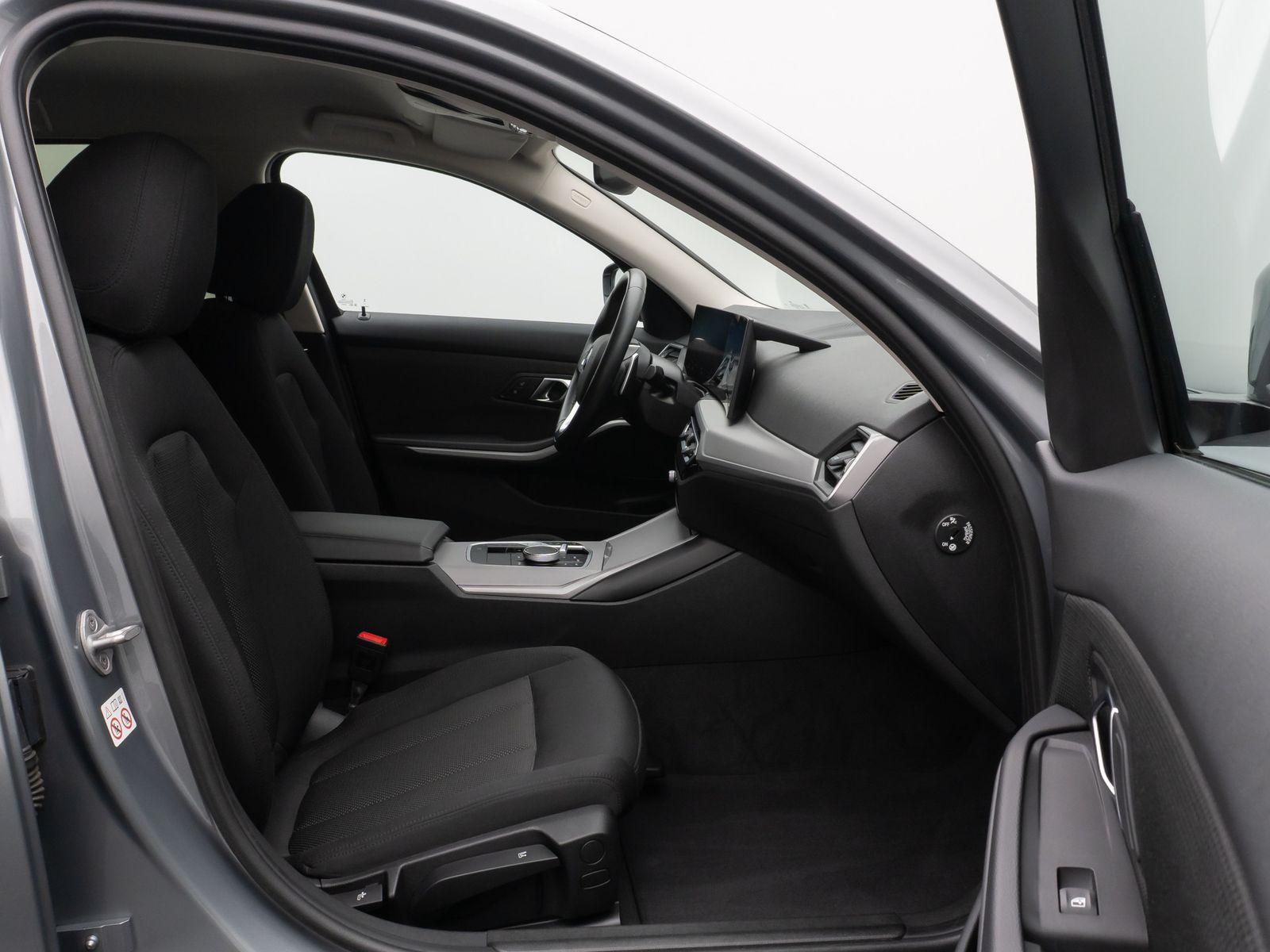 Fahrzeugabbildung BMW 318i DAB CockPit+ PDC LED Geschwindigkeitsreg.