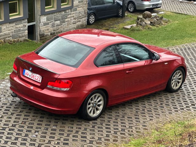 BMW 120 Baureihe 1 Coupe 120d Sport Leder