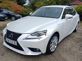 Lexus IS 300 2.5 300h Hybrid - Lexus IS 300 mit Benzin-Antrieb: Automatik