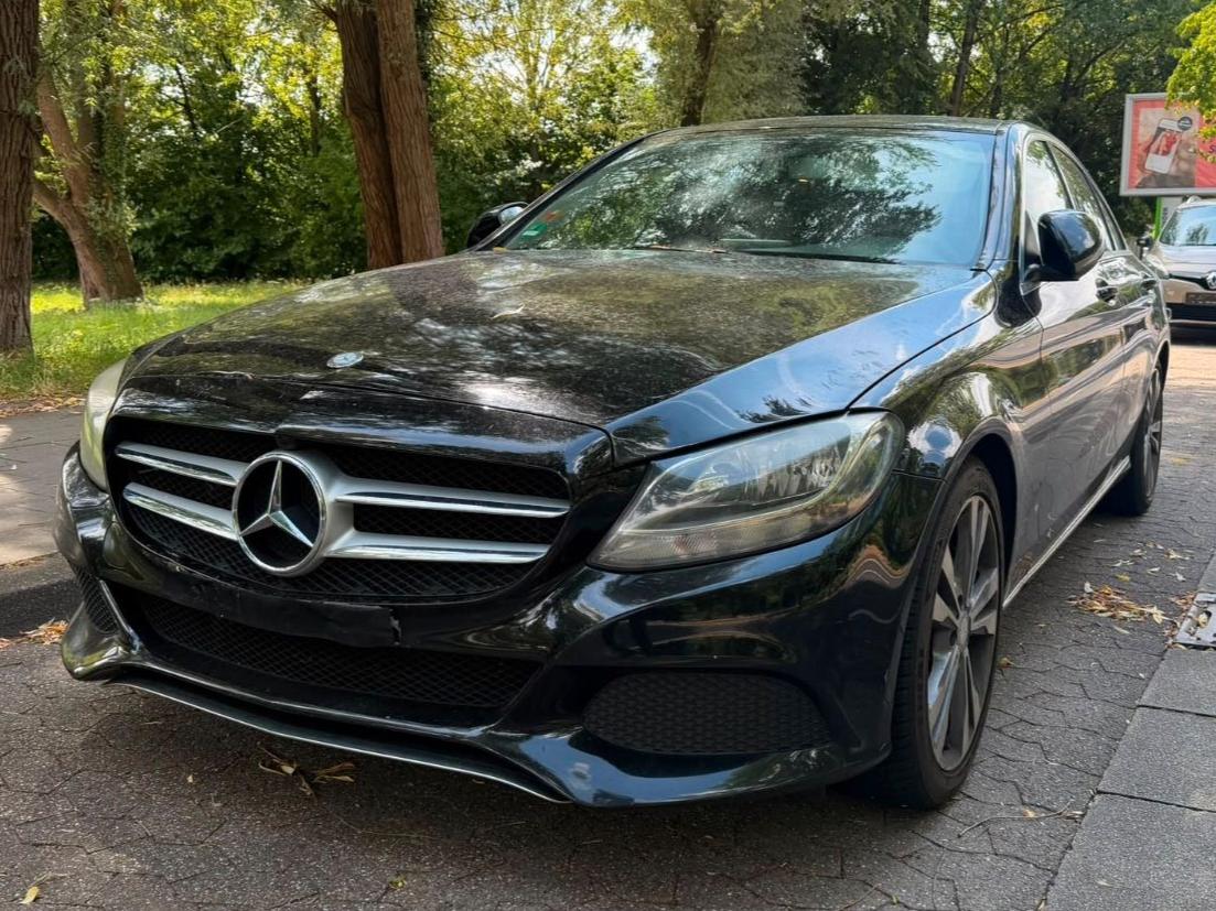 Mercedes-Benz C 300 Motorproblem fahrbereit