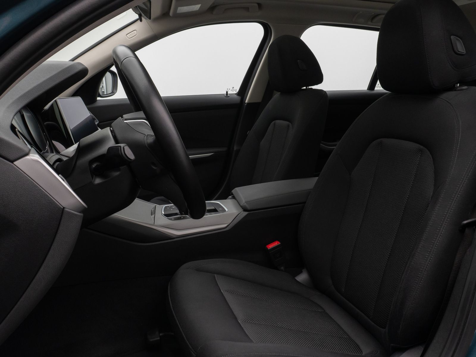 Fahrzeugabbildung BMW 320d Panorama DAB PDC Sitzhzg Geschwindigkeitsre