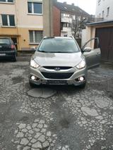Hyundai Verkaufe oder tausche zuerst einen Hyundai... - Hyundai ix35 in Herne