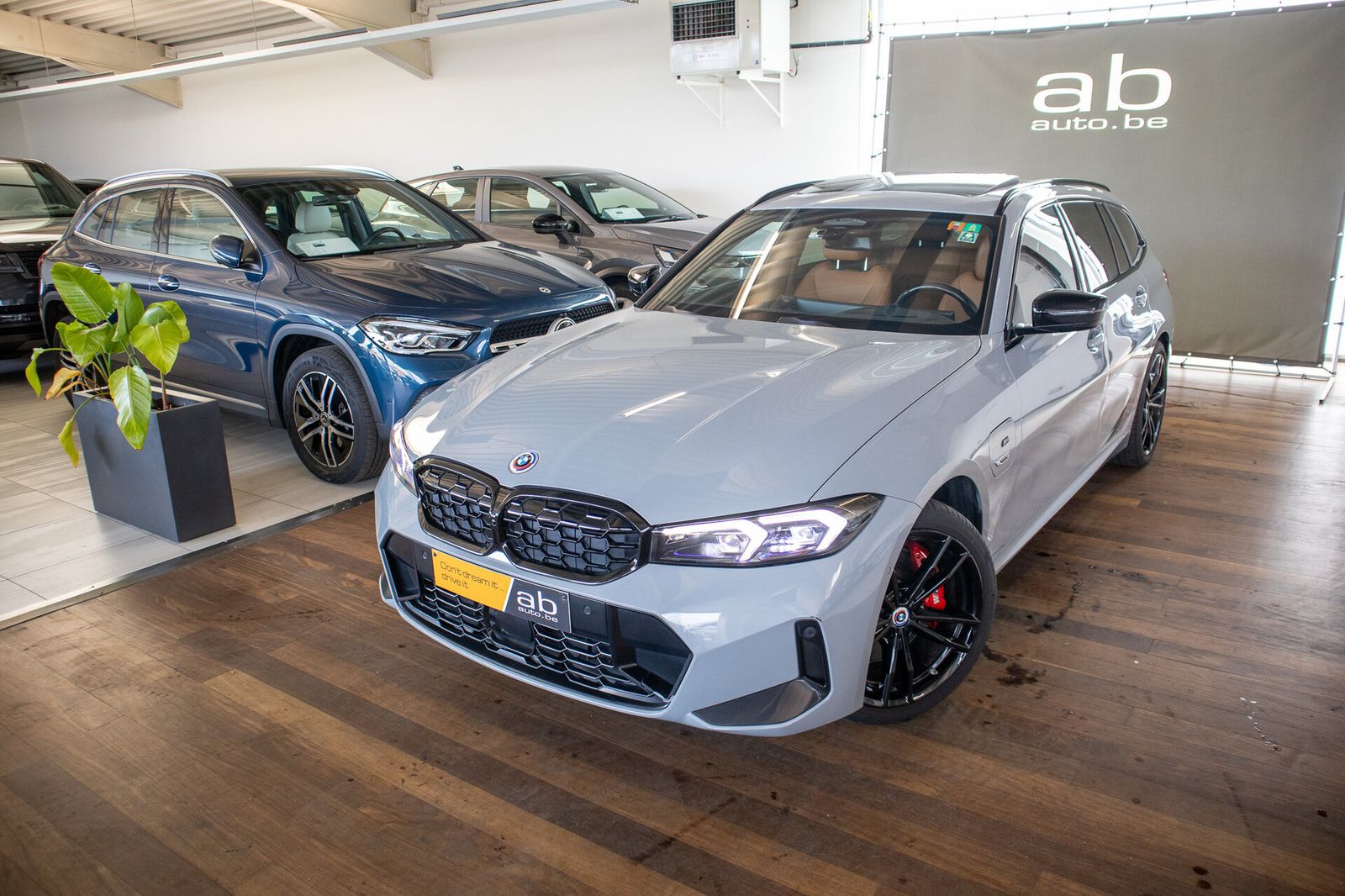 BMW 330 M SPORT PRO, PANORAMADAK, HARMAN KARDON imagem 2