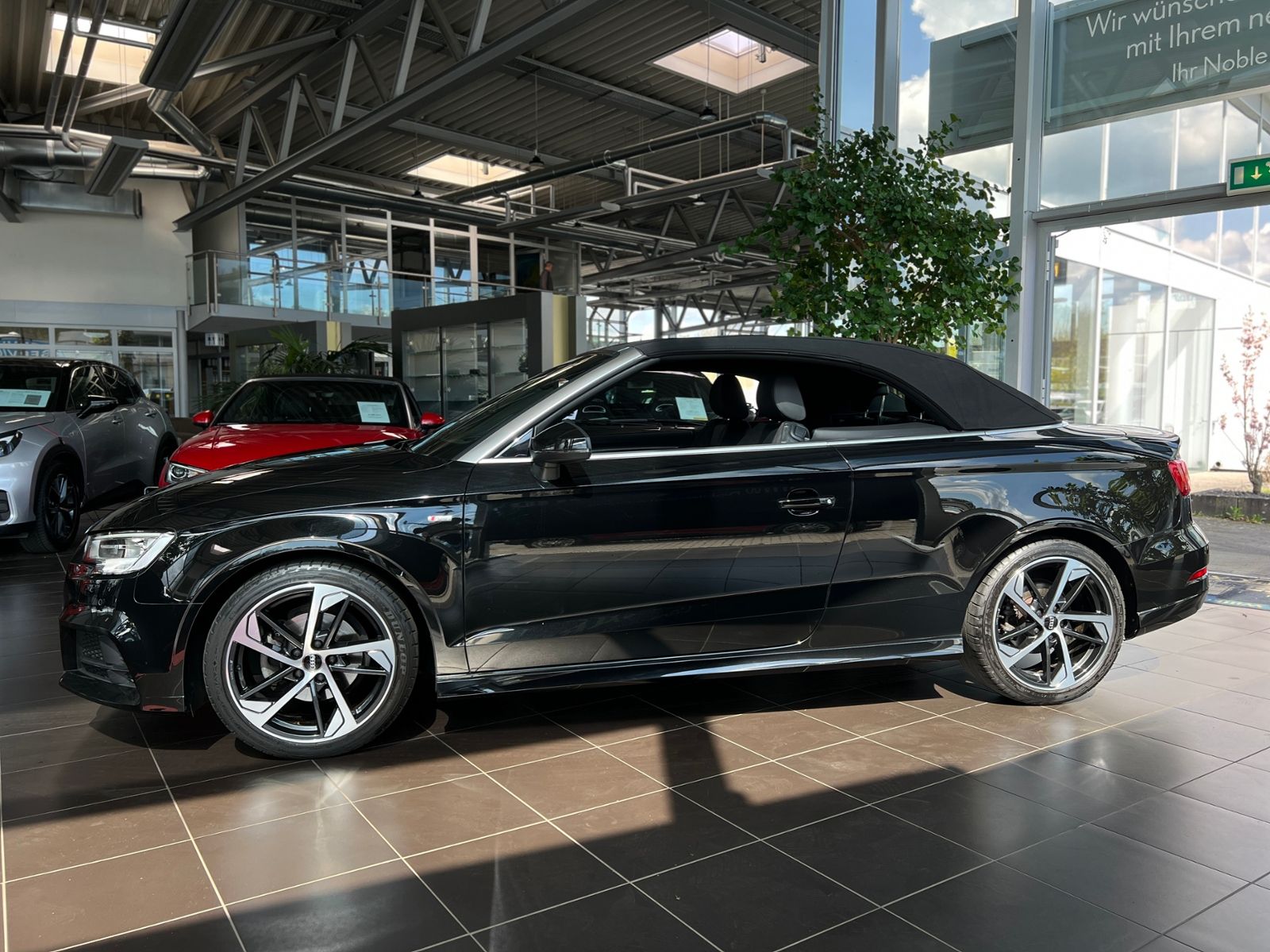 Fahrzeugabbildung Audi A3 Cabriolet 35 TFSI S line PDC XENON NAVI