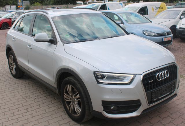 Audi Q3 2.0 TFSI quattro mit AHK