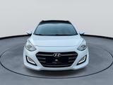 Hyundai i30 cw blue Premium,Automatik | Navi | Kamera - Hyundai i30 Premium mit Diesel-Antrieb