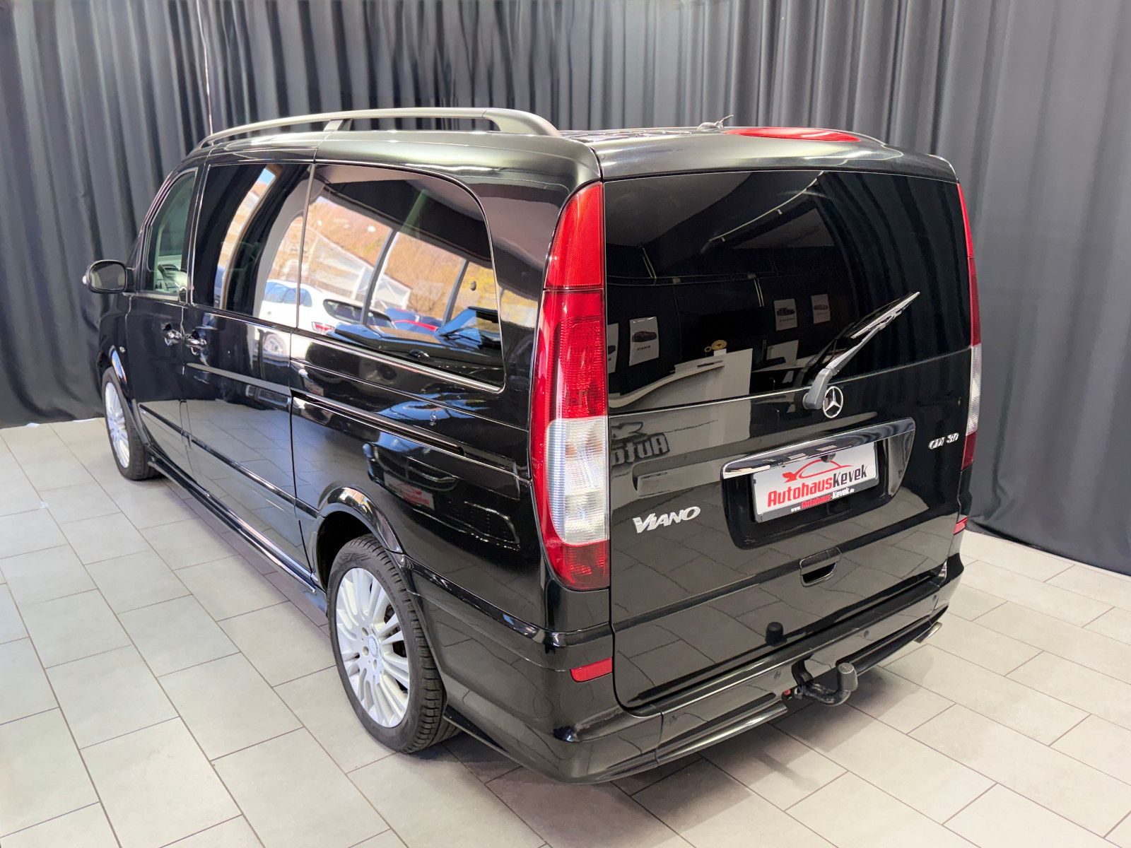 Fahrzeugabbildung Mercedes-Benz Viano 3.0 CDI LANG |AHK|PANO|LUFT