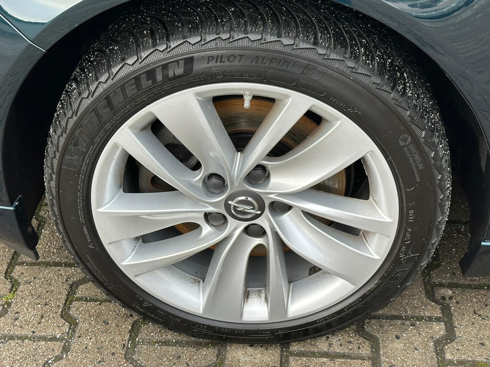 Opel Insignia Sports Tourer 2.0 Turbo 250 ch 4x4 – OPC Line – 110 926 km – Chaîne neuve – ACC – Xenon – Caméra