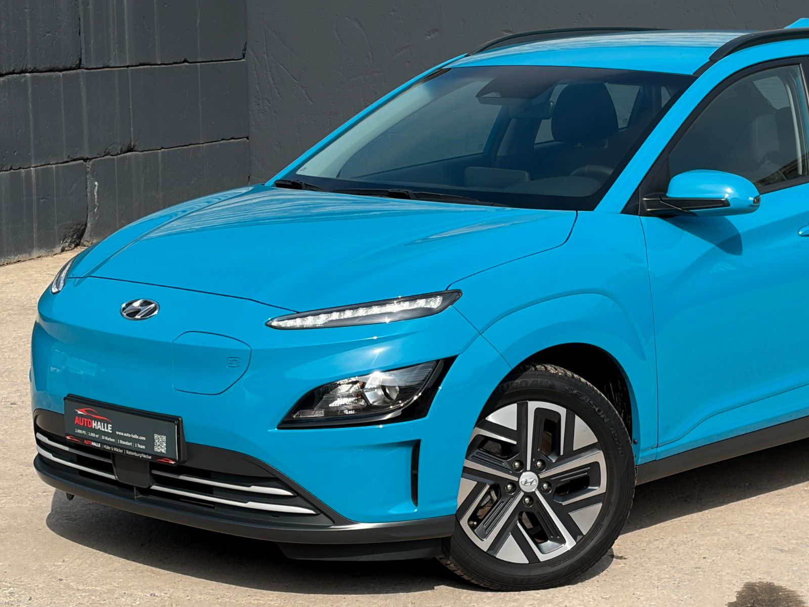 Fahrzeugabbildung Hyundai KONA E Select SHZ ACC PDC LKA Navi WiFi CarPlay