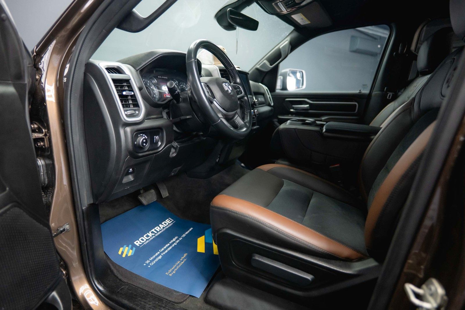 Fahrzeugabbildung Dodge RAM 5.7 V8 HEMI 4x4 OFFROAD Night Limited 19%