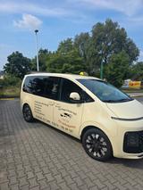 Hyundai STARIA 2.2 CRDi Signature 7-Sitzer Auto 2WD ... - Hyundai STARIA von privat
