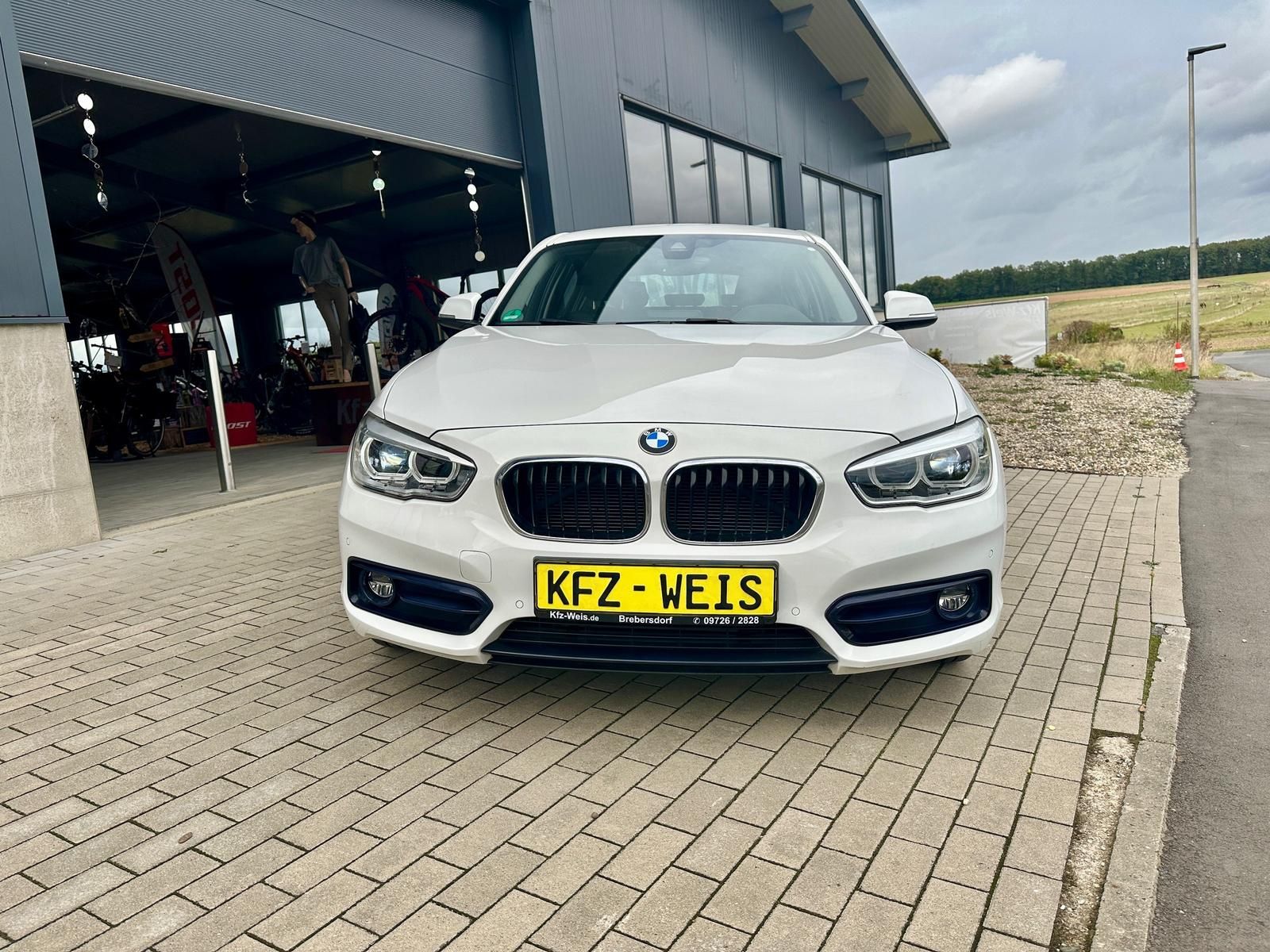 BMW 118i Steptronic Sport Line Navi, Sitzh., LED
