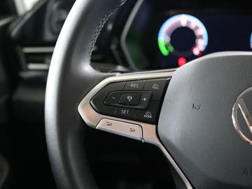 Volkswagen Caddy Maxi eHYBRID DSG STYLE ACC KAM 7SITZ AHK