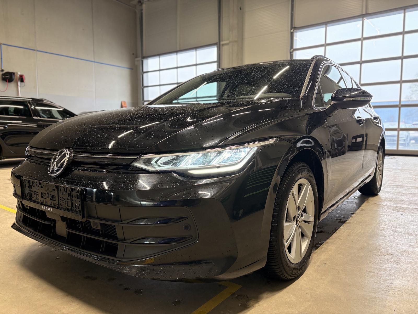 Volkswagen Golf Variant 1.5eTSI DSG Life Winterpaket PDC