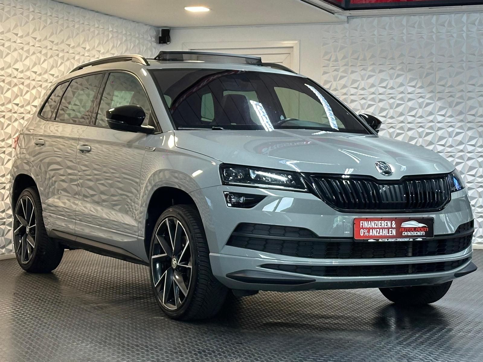 SKODA Karoq 1.5TSI SPORTLINE LED#AHK#PANO#TEMPO#PDC#FH - Image 2