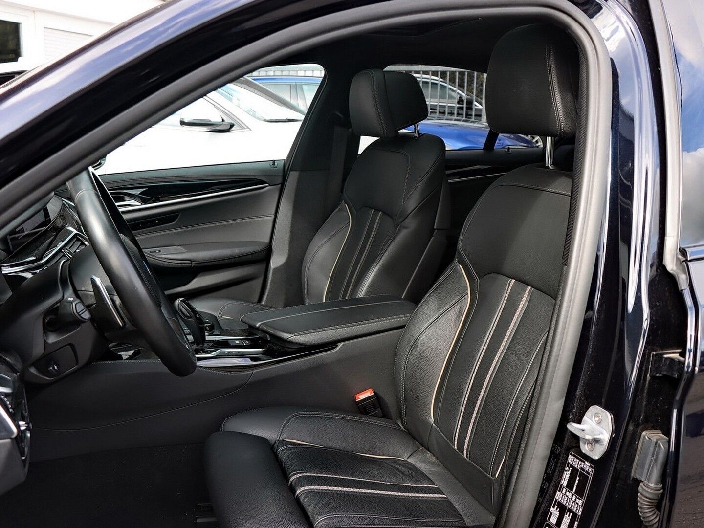 BMW 540i xDrive M Sport VOLL HuD - AHK - 19 LM - S foto 15