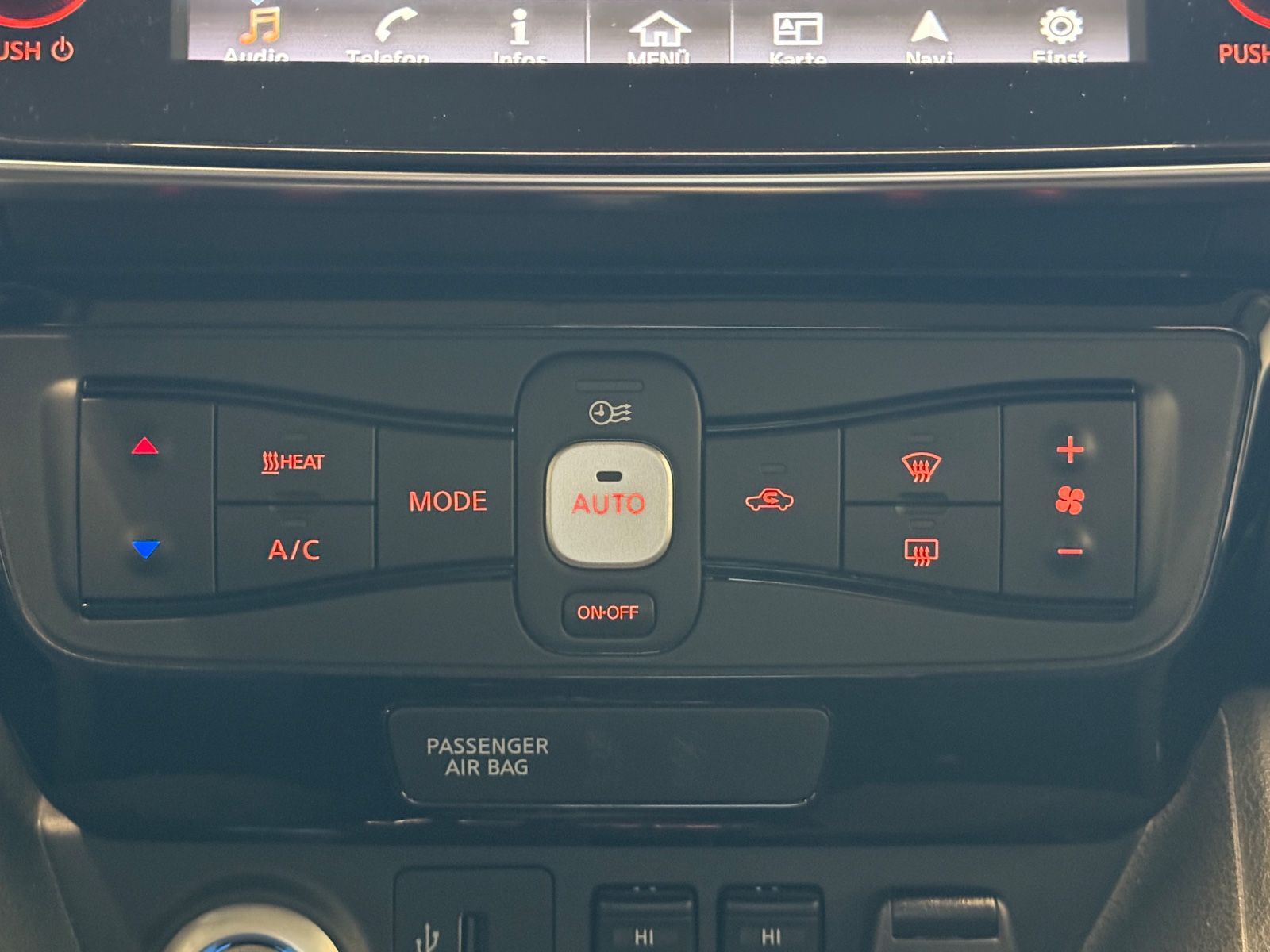 Fahrzeugabbildung Nissan Leaf Acenta - Navi, Winter-Paket