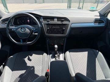 Volkswagen Tiguan - 10