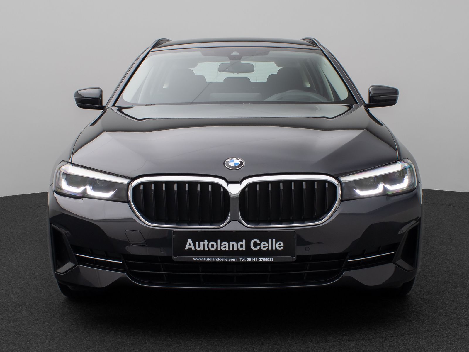 Fahrzeugabbildung BMW 520d Kamera HUD DAB 4xKlima DrivingAssist Alarm