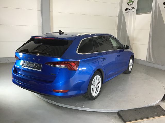 Fahrzeugabbildung Skoda Octavia Style 1.5 TSI Combi HUD/LED/SHZ/Tempo