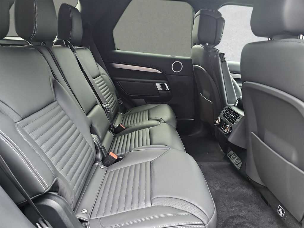 Land Rover Discovery D350 Dynamic HSE