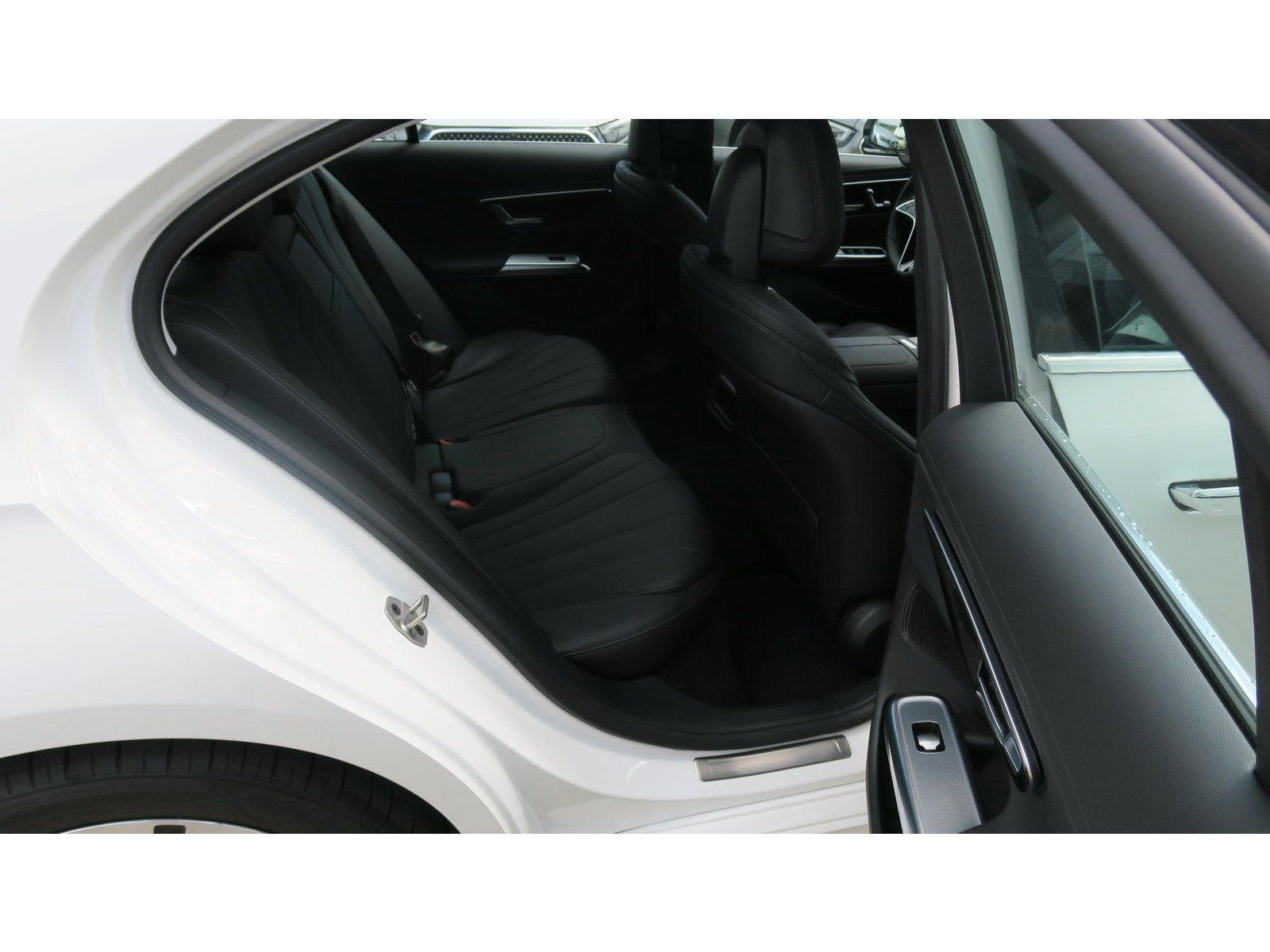 Mercedes-Benz E 300 de 4M Avantgarde Technik-Paket AHK Sitzkli foto 9