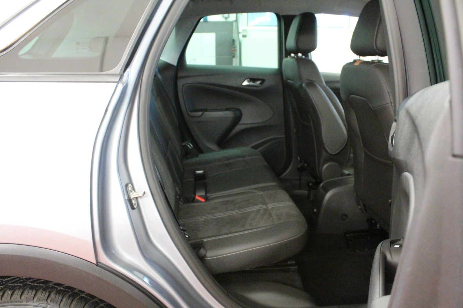 Fahrzeugabbildung Opel Crossland Ultimate 1.2 Turbo