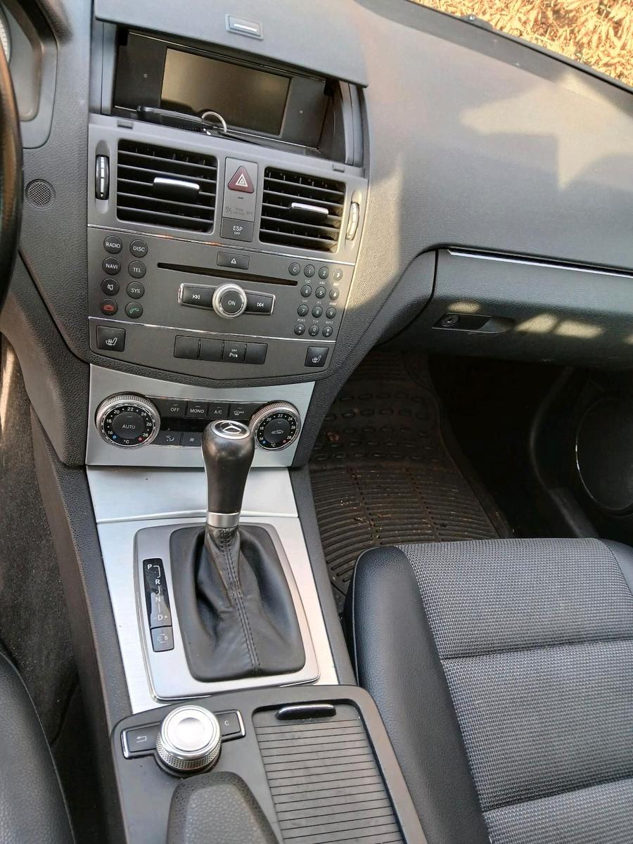Mercedes-Benz E220 2009 — photo 5
